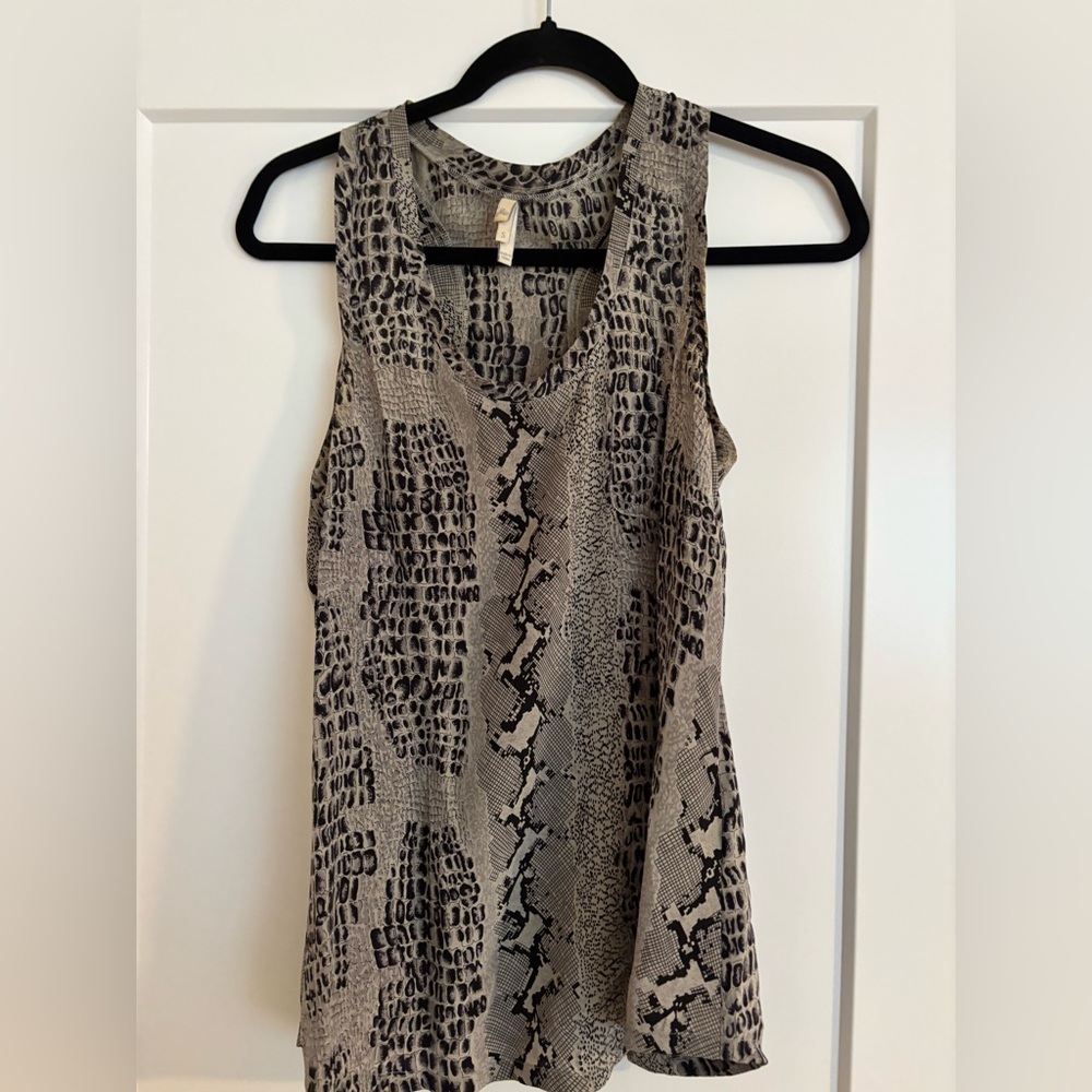 Joie racerback tank